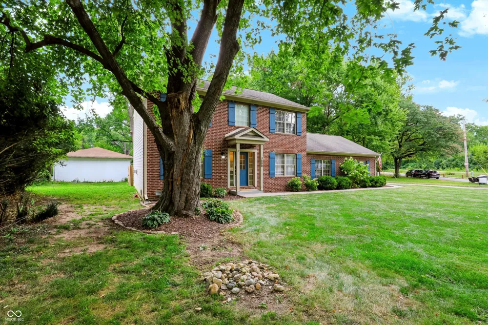 3608 Kessler Boulevard East Drive Indianapolis, IN 46220