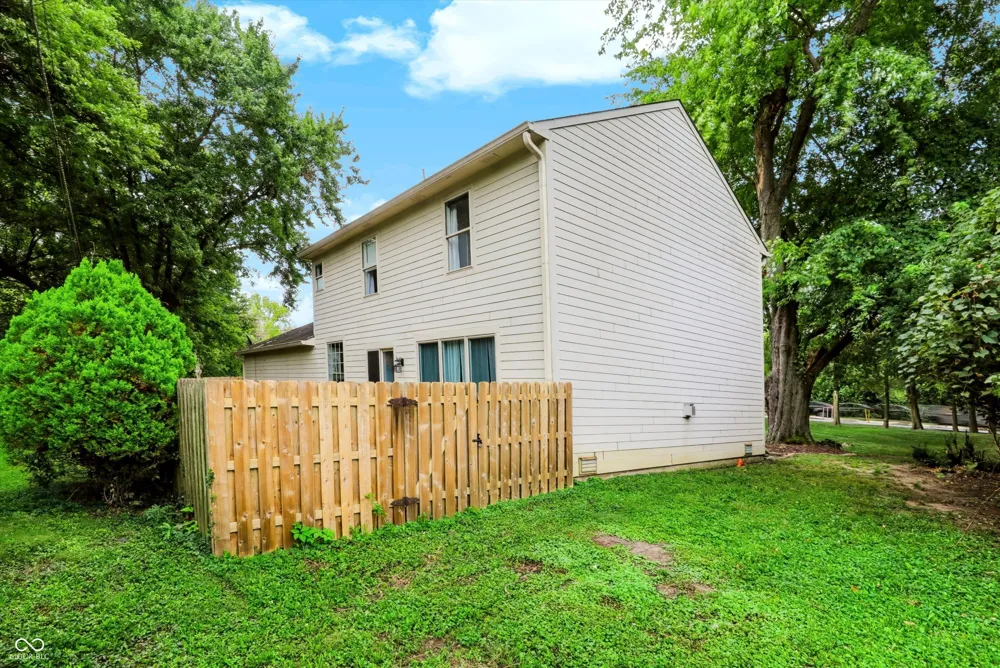 3608 Kessler Boulevard East Drive Indianapolis, IN 46220