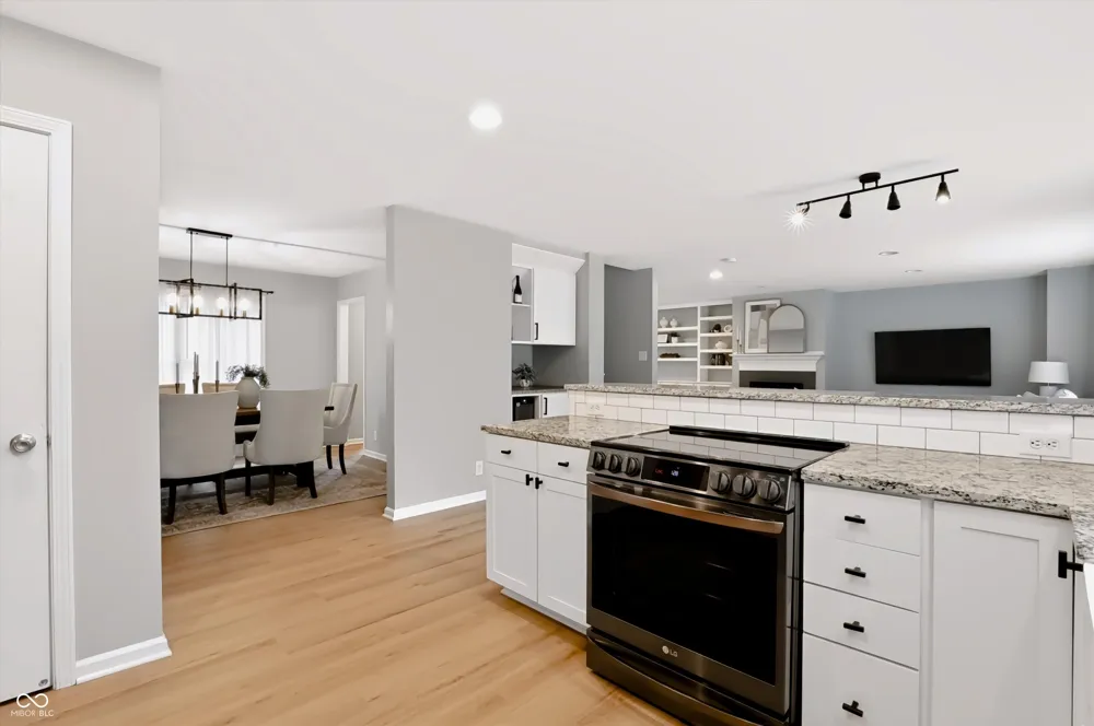 3608 Kessler Boulevard East Drive Indianapolis, IN 46220