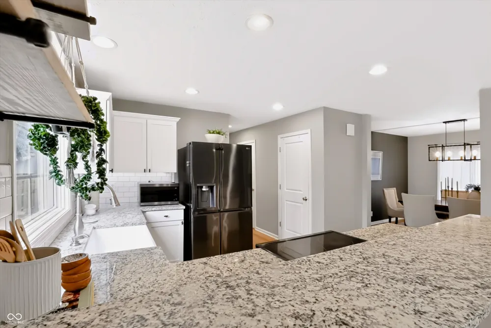3608 Kessler Boulevard East Drive Indianapolis, IN 46220