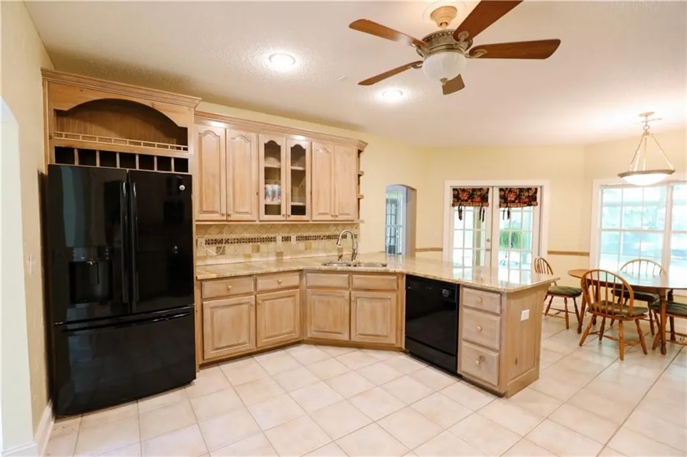 206 Enclave Lane Newnan, GA 30263