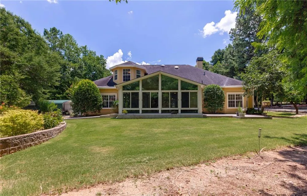 206 Enclave Lane Newnan, GA 30263