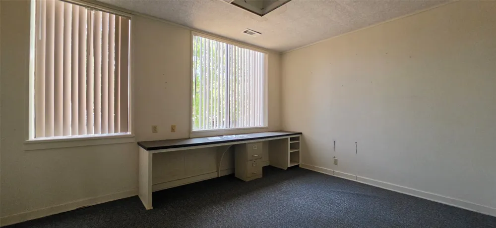 1100 S Austin Avenue Denison, TX 75020