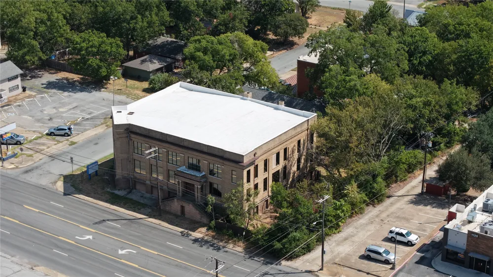 1100 S Austin Avenue Denison, TX 75020