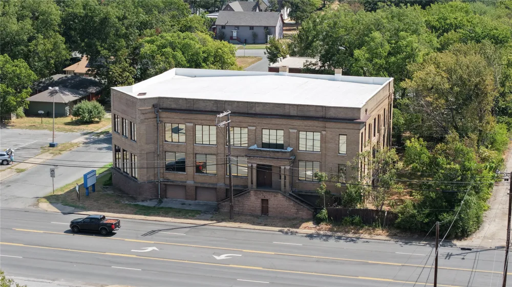1100 S Austin Avenue Denison, TX 75020