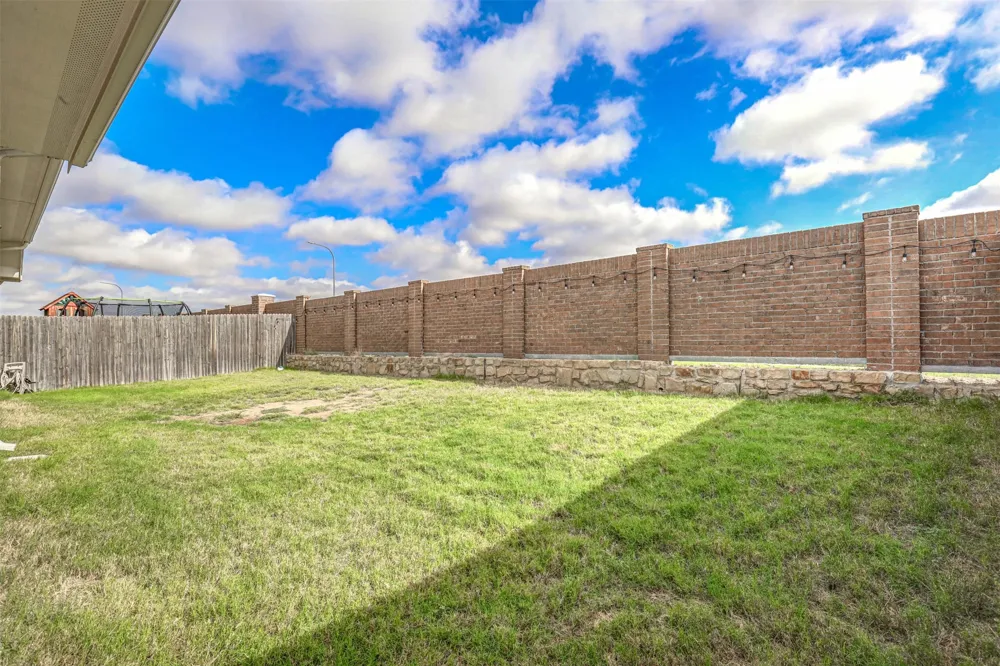 14864 Gilley Lane Fort Worth, TX 76052