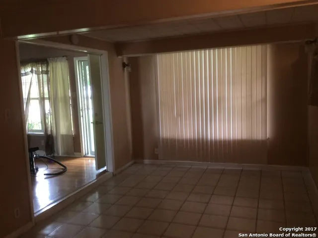103 DENTON DR San Antonio, TX 78213