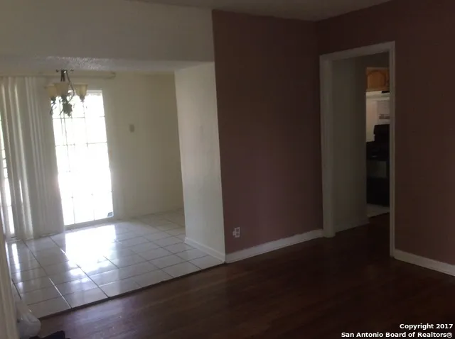 103 DENTON DR San Antonio, TX 78213