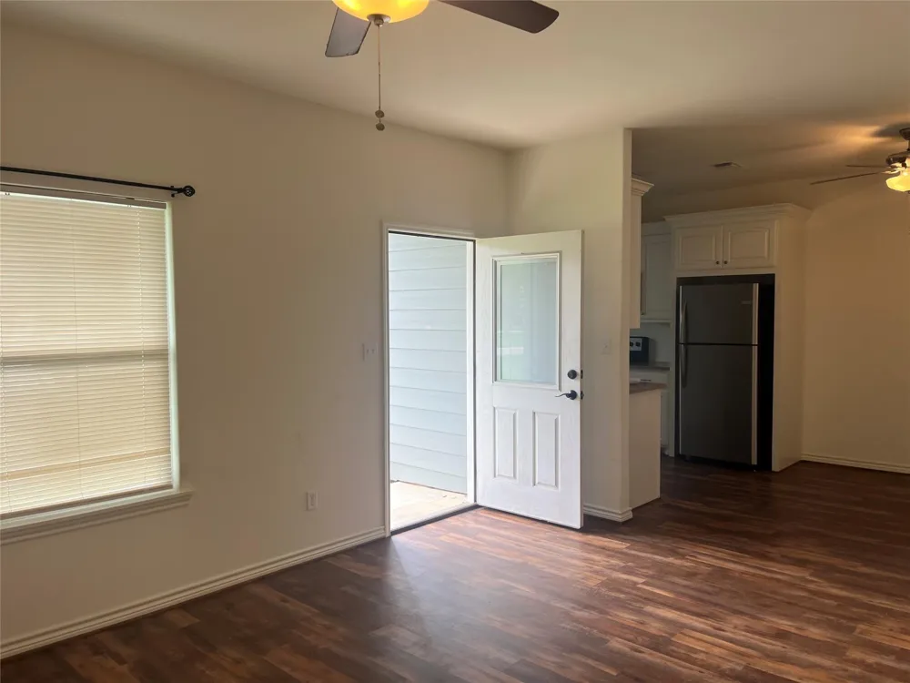 1843 Caroline Lane Sealy, TX 77474