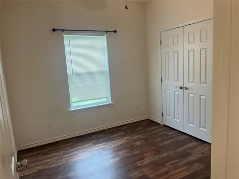 1843 Caroline Lane