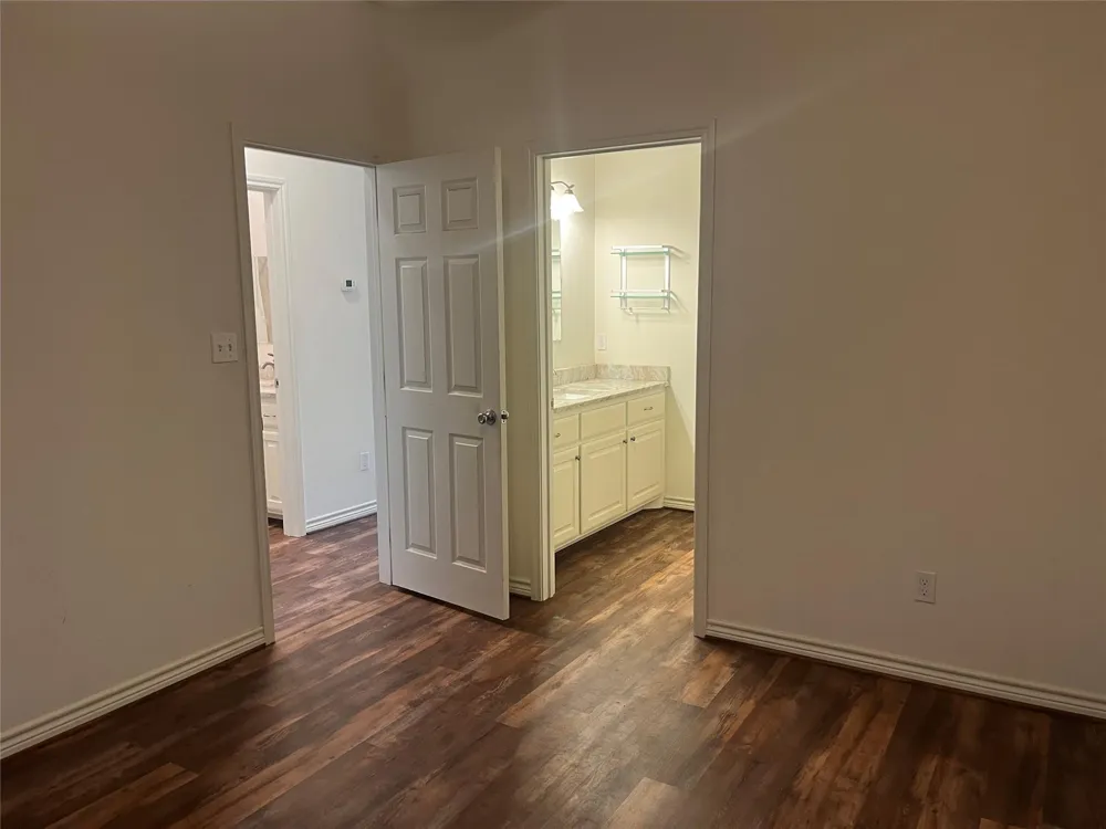 1843 Caroline Lane Sealy, TX 77474