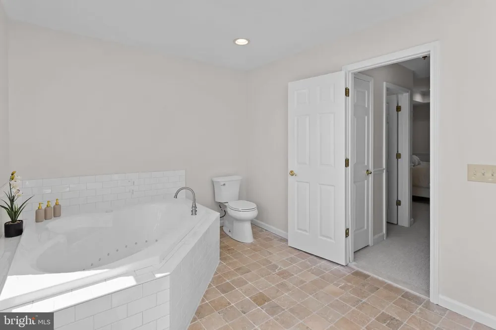 150 LIONS Freehold, NJ 07728