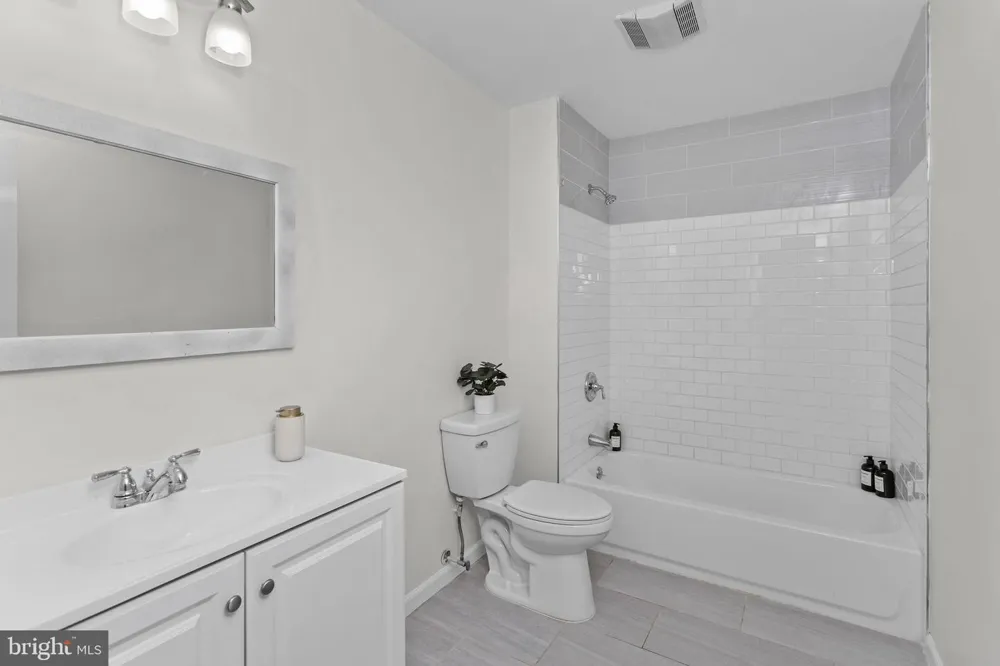 150 LIONS Freehold, NJ 07728
