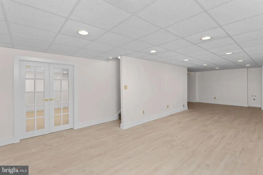 150 LIONS Freehold, NJ 07728