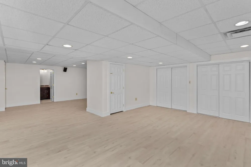 150 LIONS Freehold, NJ 07728