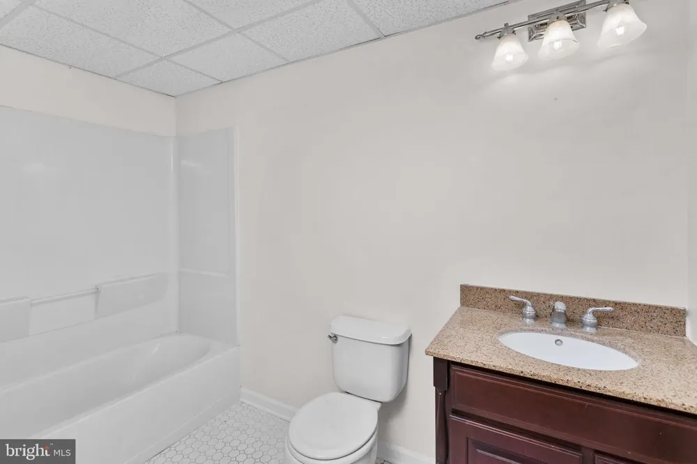 150 LIONS Freehold, NJ 07728
