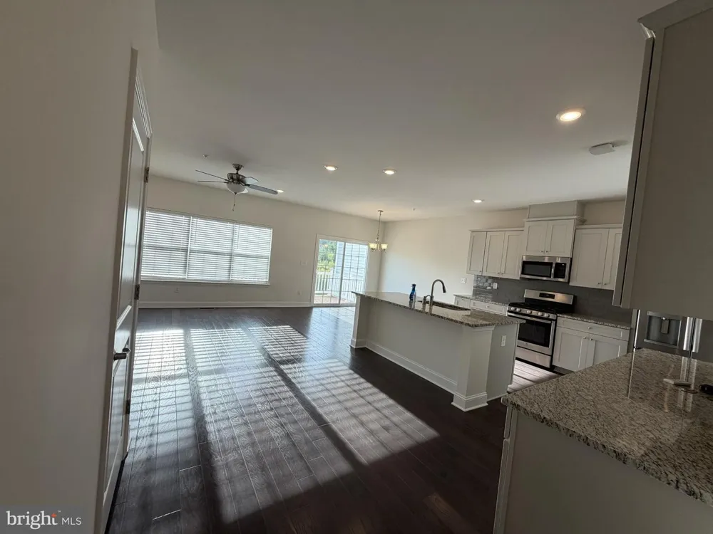 137 GOLDENVALE DRIVE Royersford, PA 19468