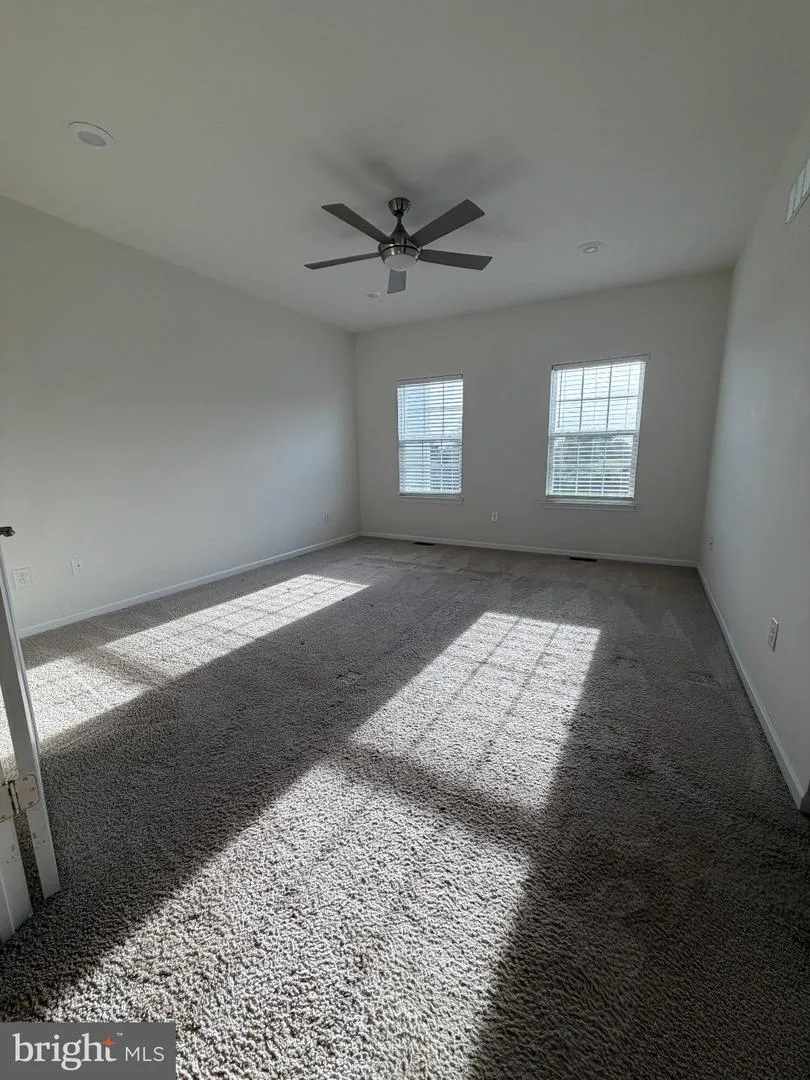 137 GOLDENVALE DRIVE Royersford, PA 19468