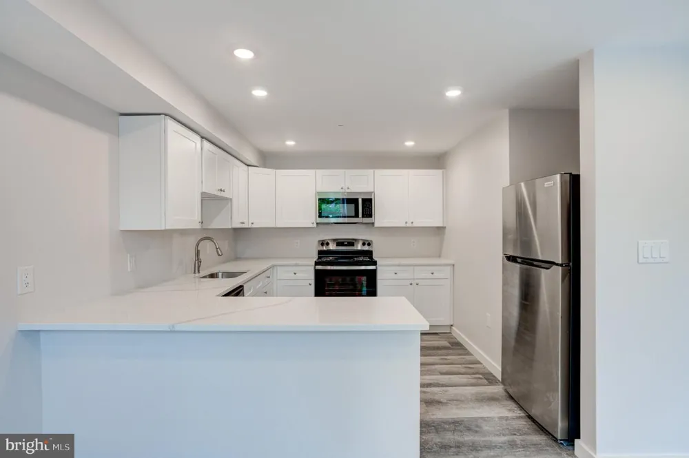 2240 FRANKFORD AVENUE #4 Philadelphia, PA 19125