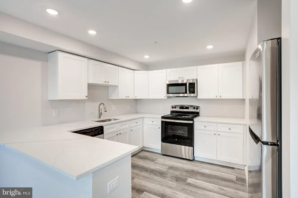 2240 FRANKFORD AVENUE #4 Philadelphia, PA 19125