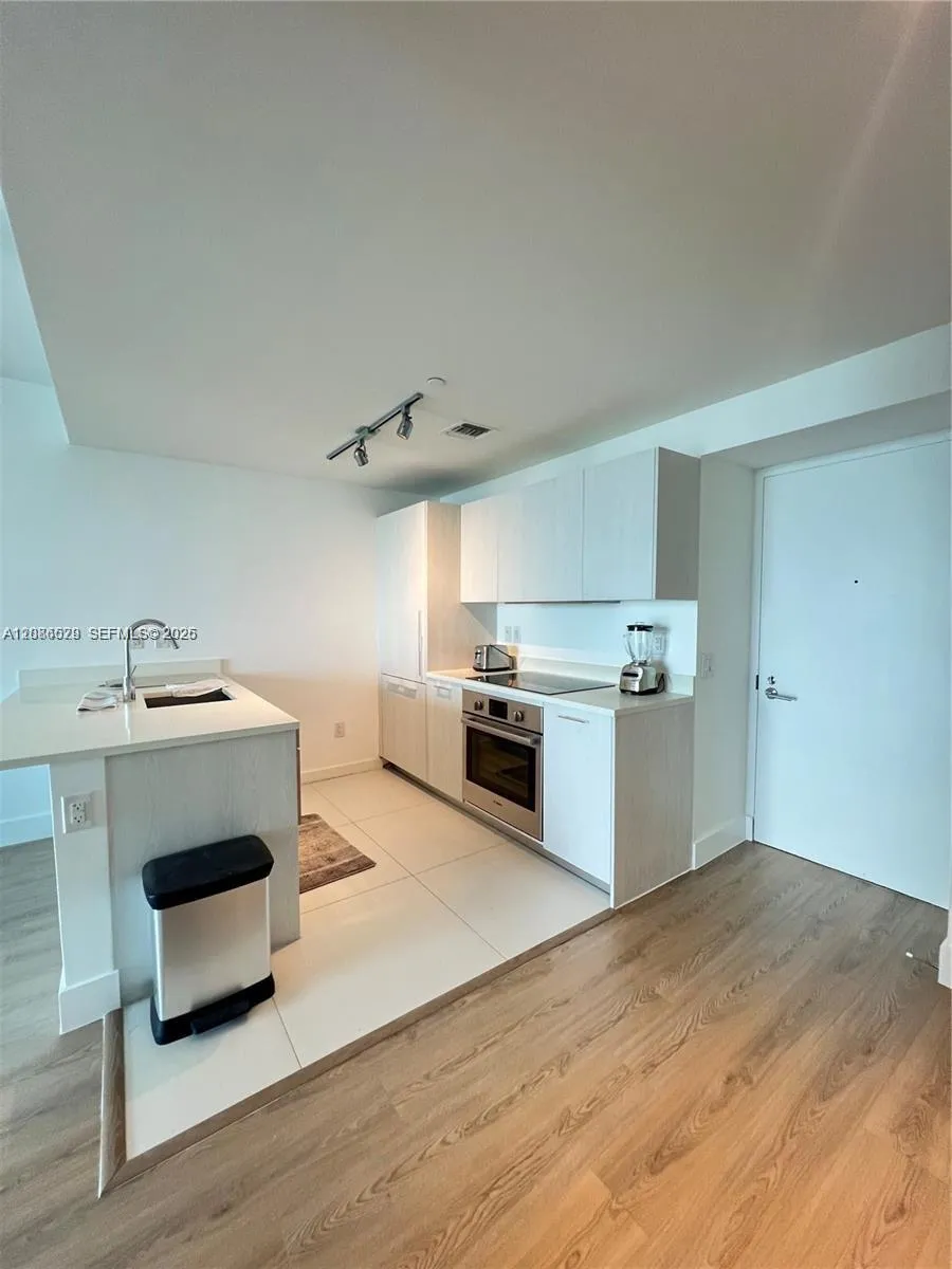 501 NE 31st St #1202 Miami, FL 33137