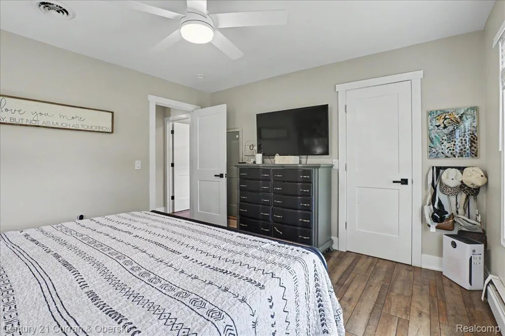 34340 Huron River Drive Huron Charter Township, MI 48164
