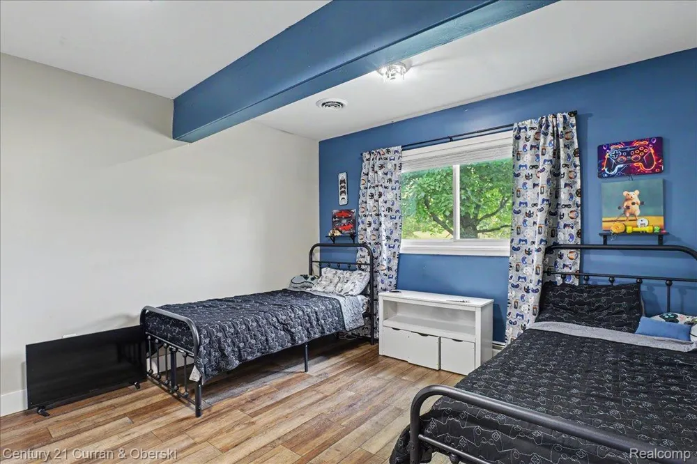 34340 Huron River Drive Huron Charter Township, MI 48164