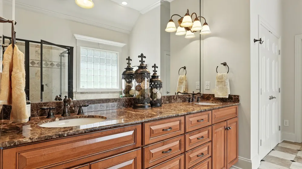 520 DERBY DOWNS Lebanon, TN 37087