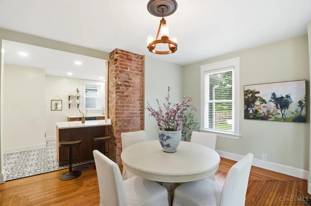 5300 Stewart Avenue Cincinnati, OH 45227