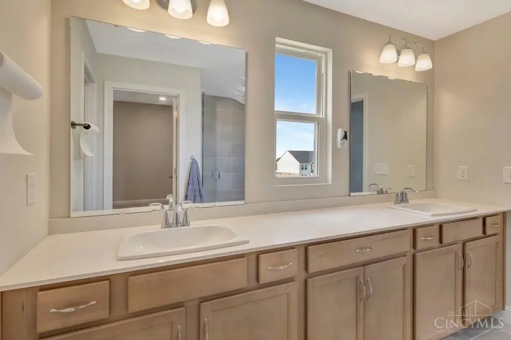 6781 Cork Dr West Chester, OH 45069