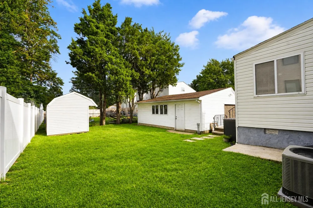 193 Old Road Sewaren, NJ 07077