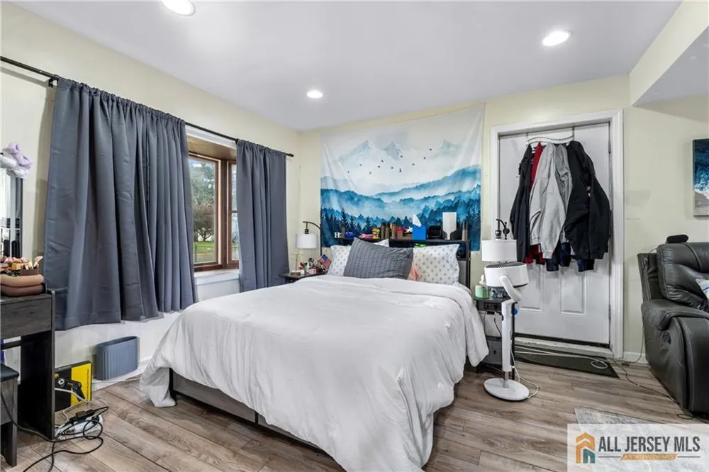 260 Pearl Place South Plainfield, NJ 07080