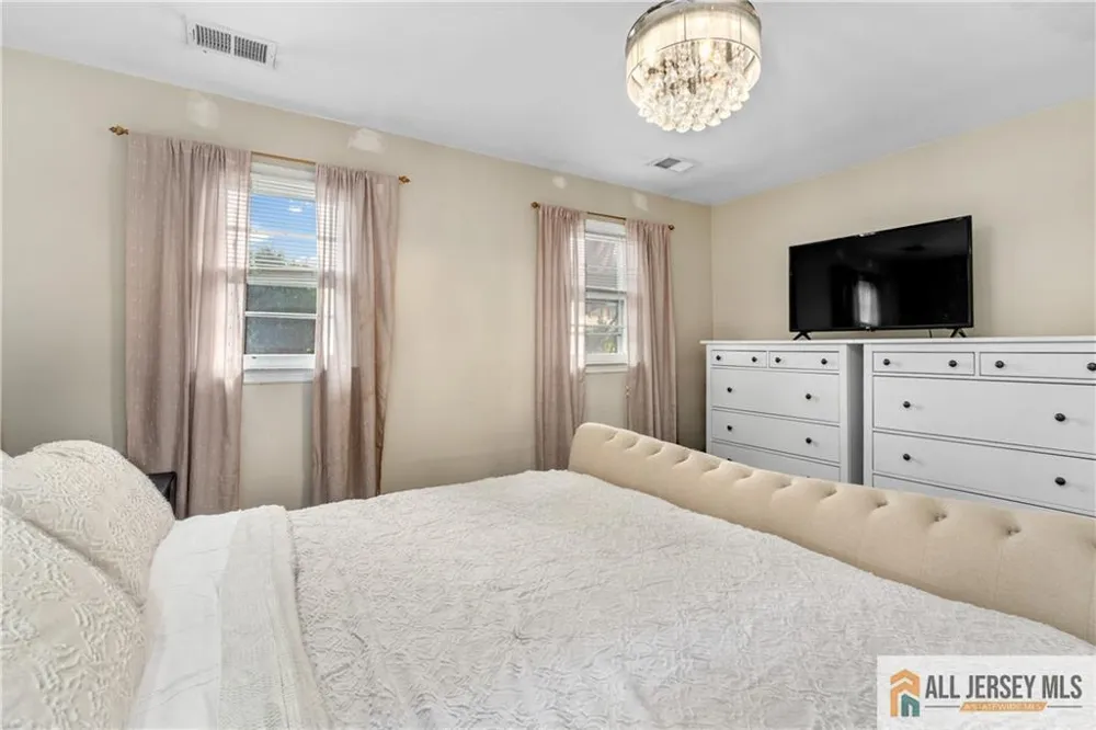 260 Pearl Place South Plainfield, NJ 07080