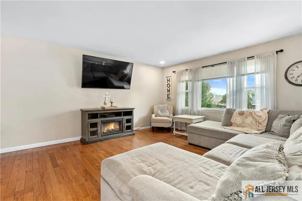 260 Pearl Place South Plainfield, NJ 07080