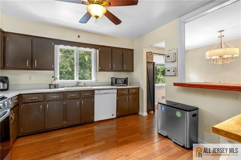 260 Pearl Place South Plainfield, NJ 07080