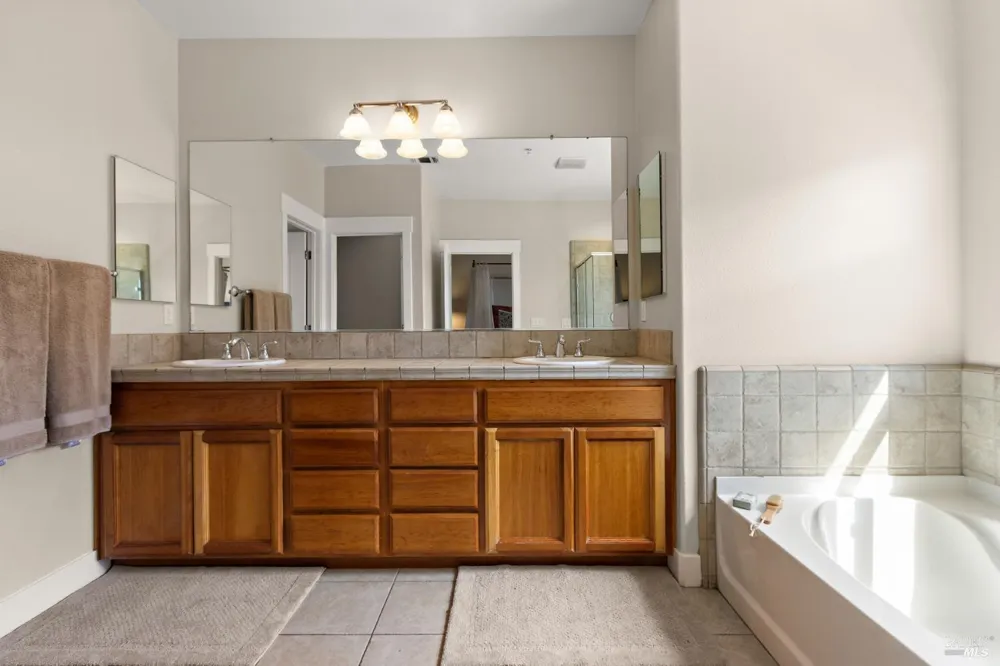 334 1st Street Benicia, CA 94510