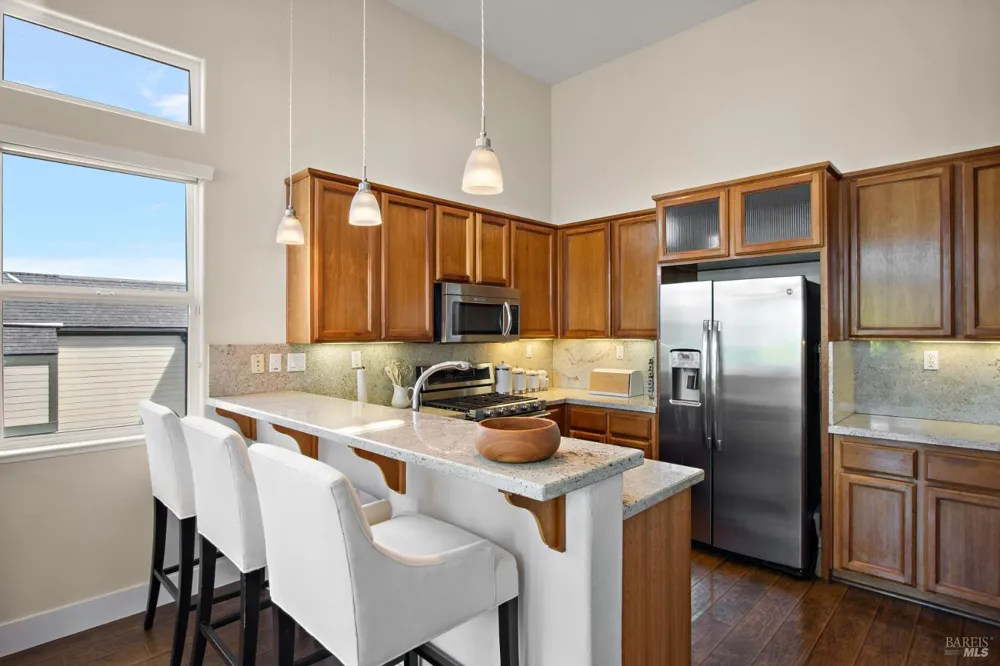 334 1st Street Benicia, CA 94510