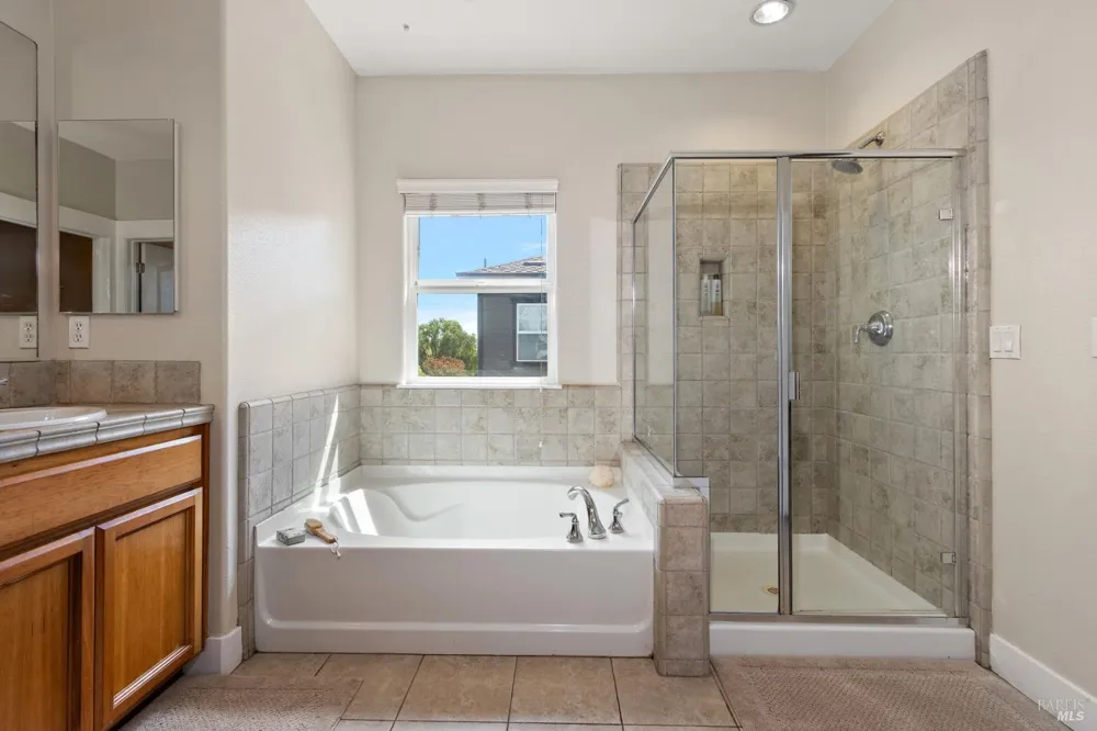 334 1st Street Benicia, CA 94510