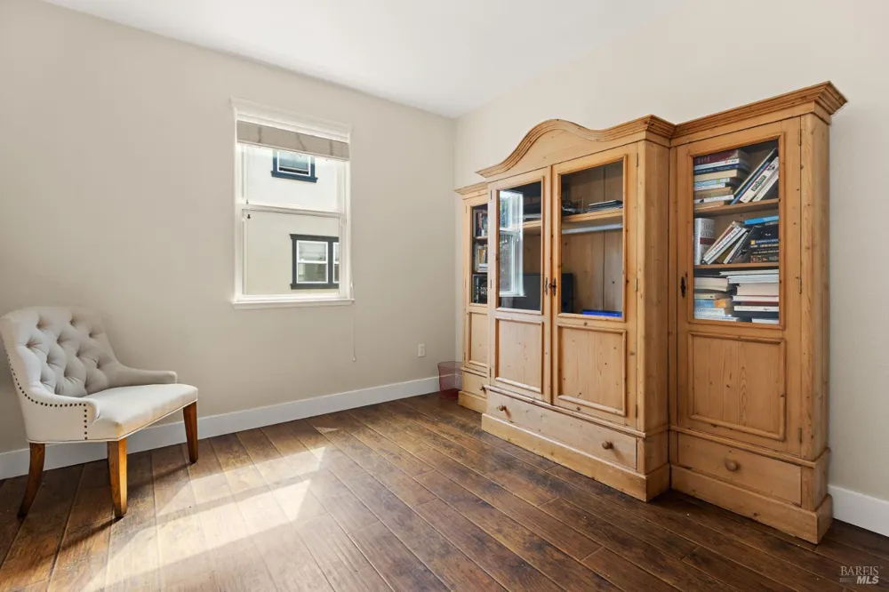 334 1st Street Benicia, CA 94510