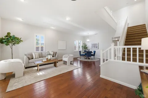 960 Capitola Drive