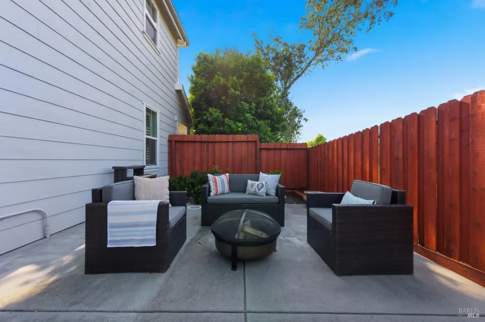 960 Capitola Drive Napa, CA 94559