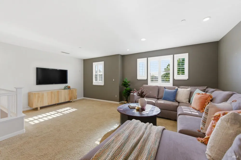 960 Capitola Drive Napa, CA 94559
