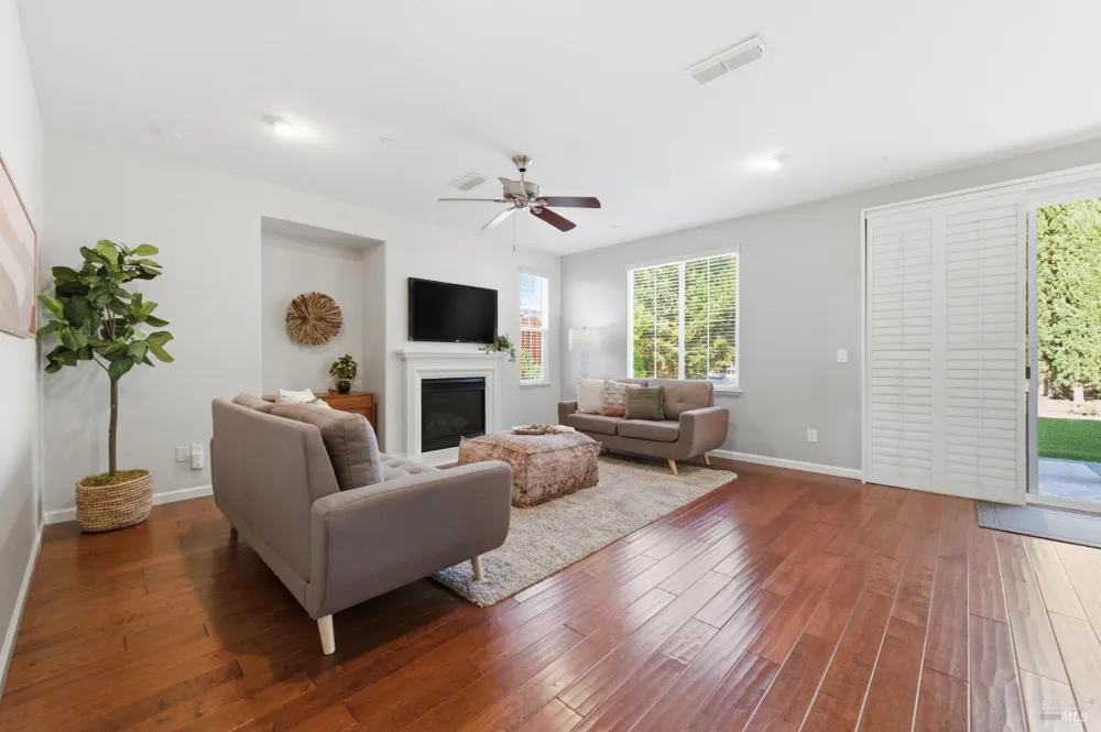 960 Capitola Drive Napa, CA 94559