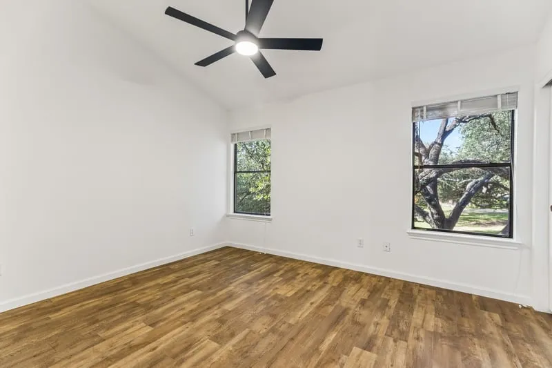 11901 Swearingen Drive #128 Austin, TX 78758