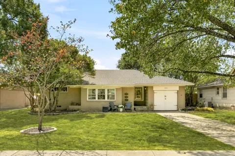 535 Westwood Drive