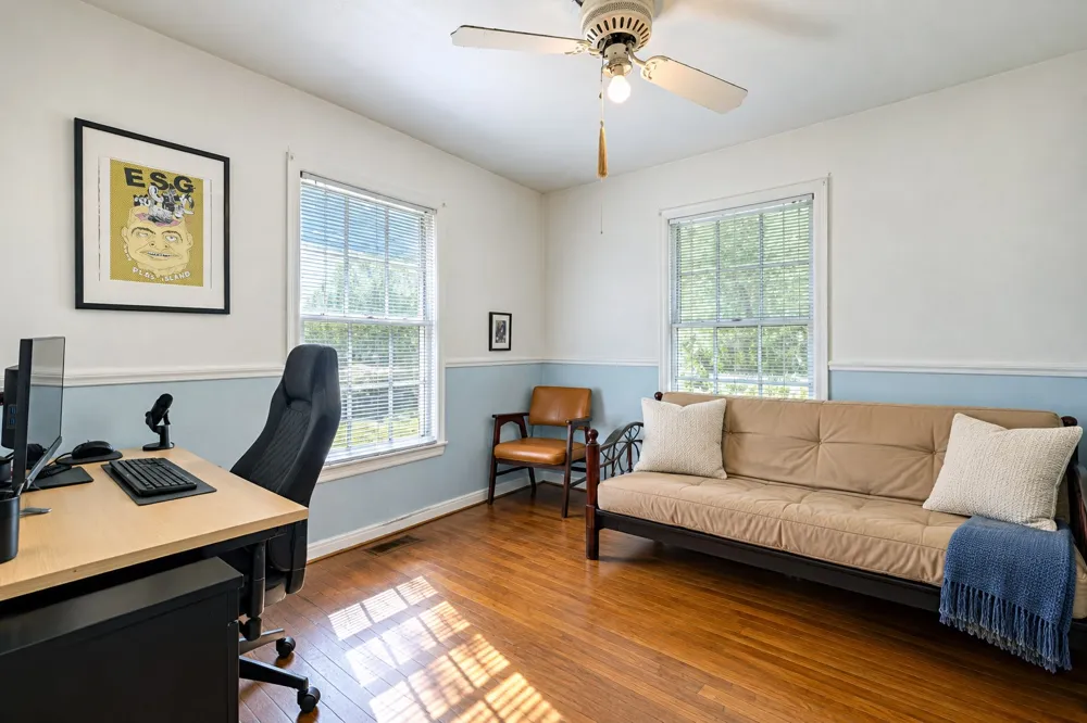 1007 E Russell Avenue Carrollton, TX 75006