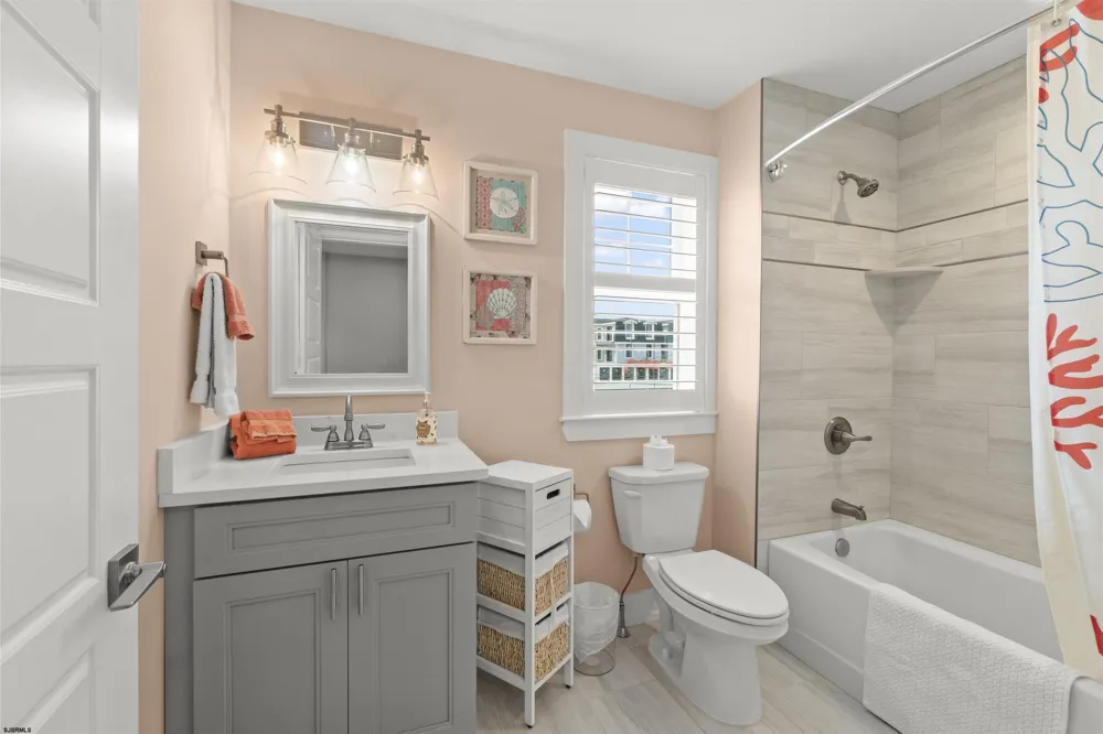 3232 Simpson Ave Ocean City, NJ 08226