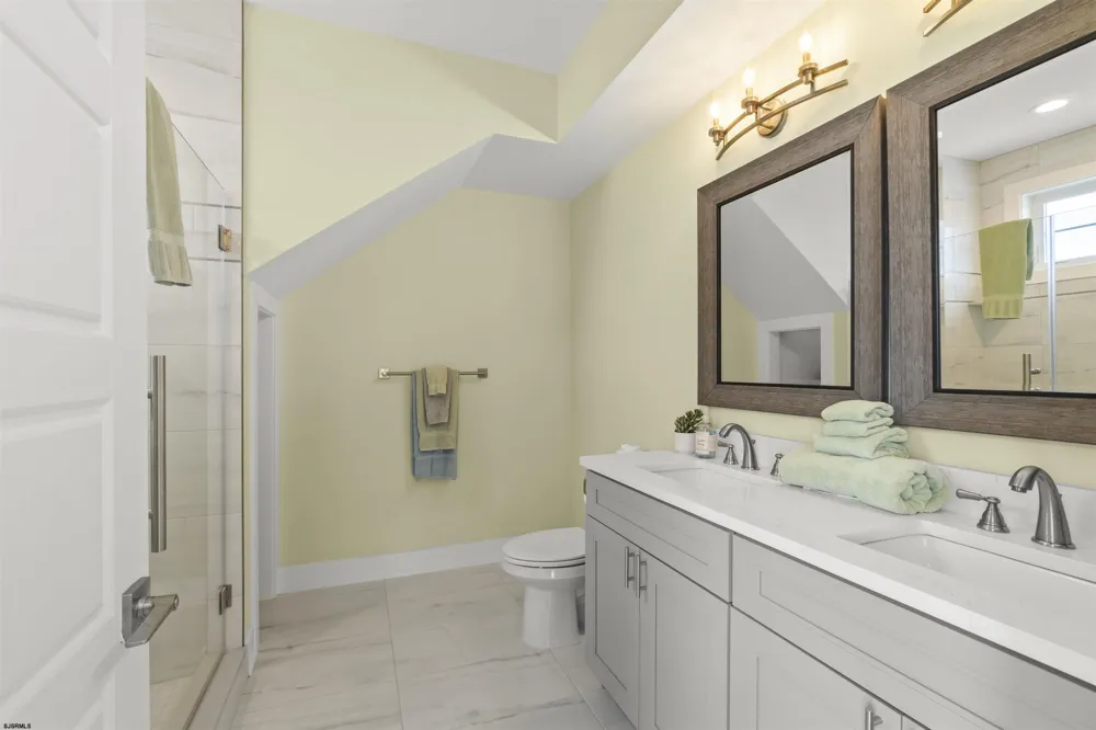 3232 Simpson Ave Ocean City, NJ 08226