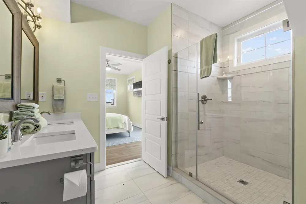 3232 Simpson Ave Ocean City, NJ 08226