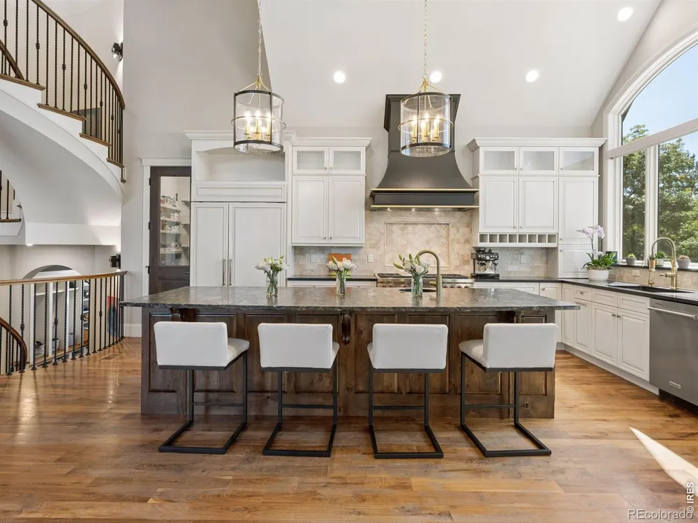 15478 Mountain View Circle Broomfield, CO 80023